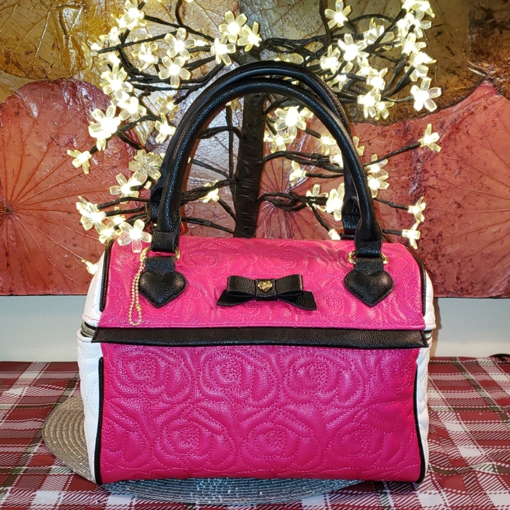 Betsy Johnson Large Rose Quilted Cosmetics Bag